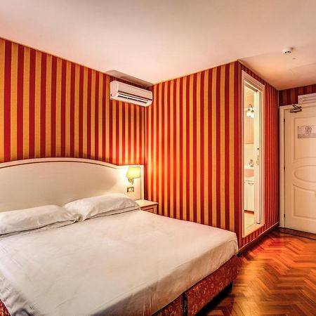 רומא Trevi 41 Hotel מראה חיצוני תמונה