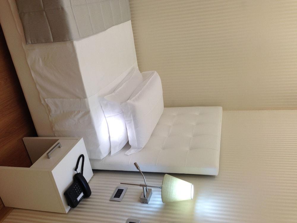 רומא Trevi 41 Hotel מראה חיצוני תמונה