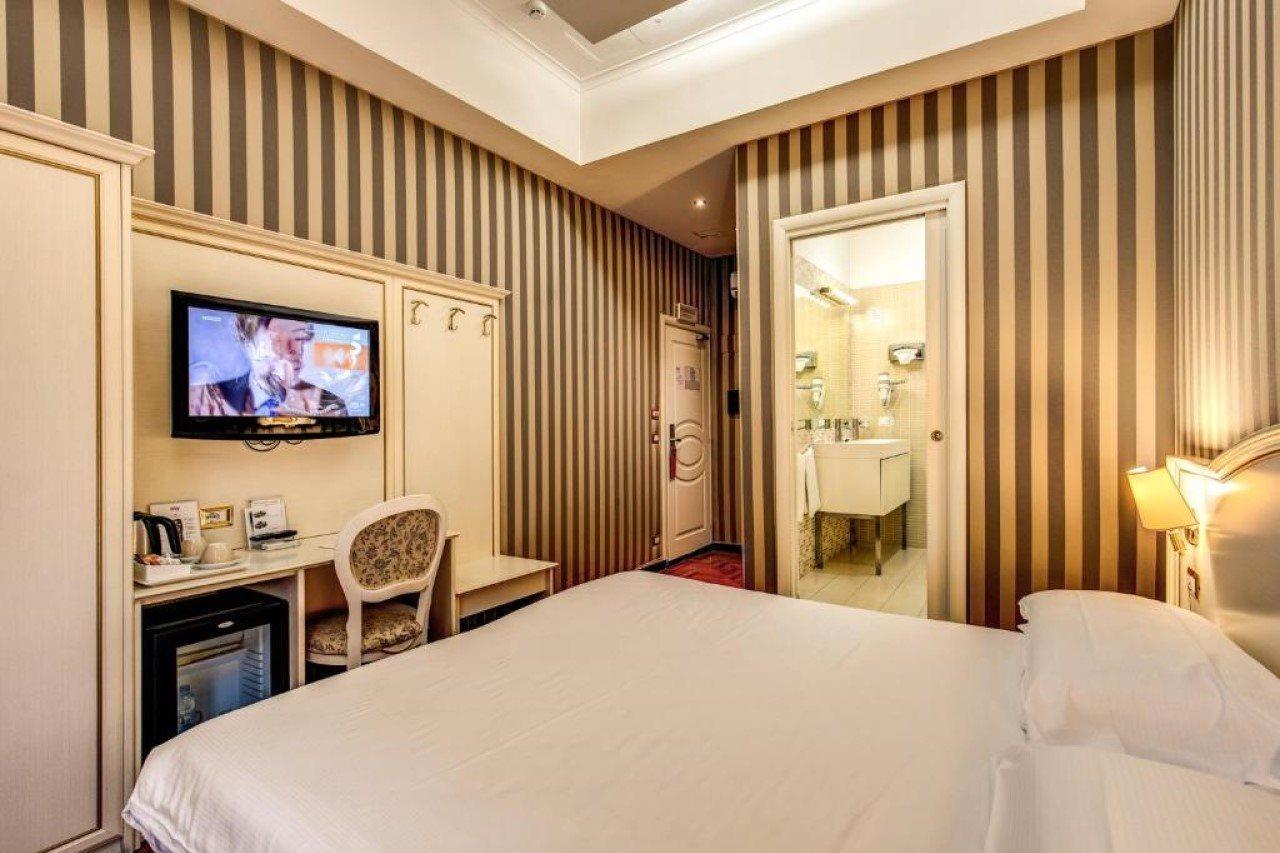 רומא Trevi 41 Hotel מראה חיצוני תמונה