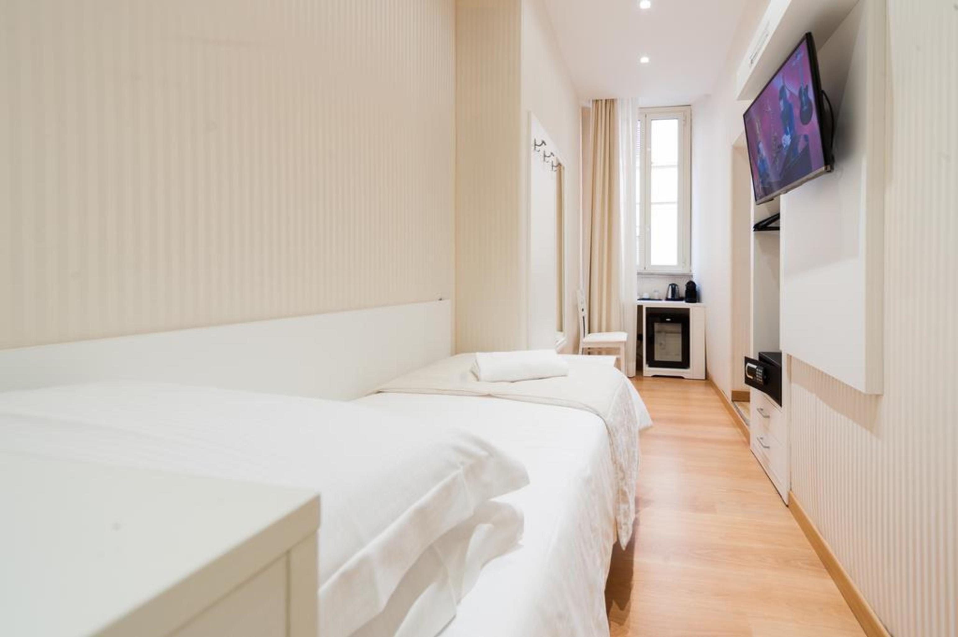 רומא Trevi 41 Hotel מראה חיצוני תמונה