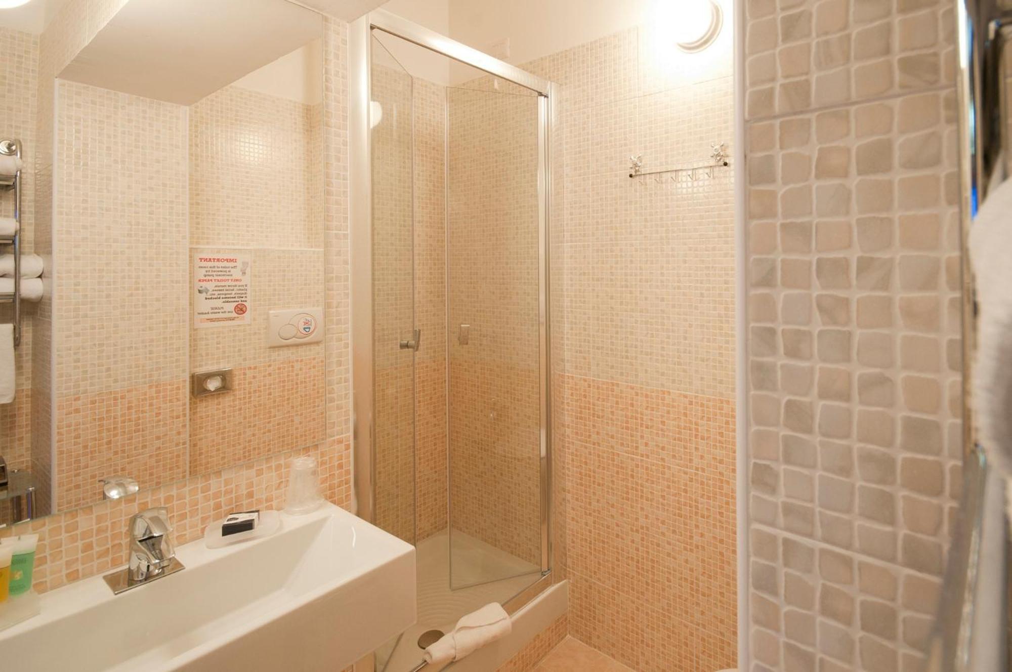 רומא Trevi 41 Hotel חדר תמונה