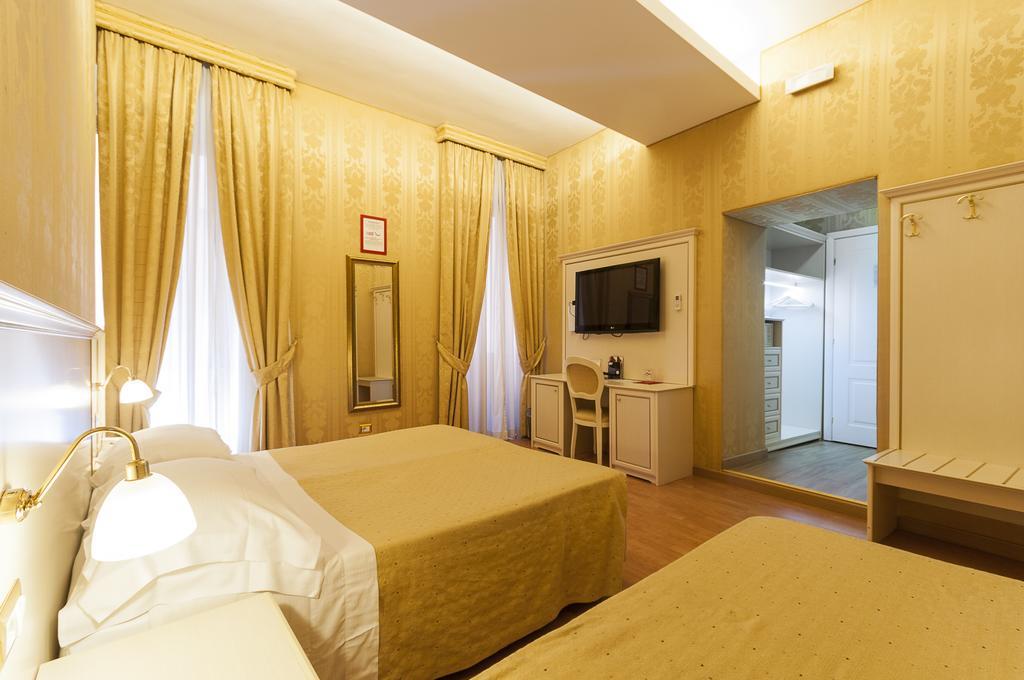 רומא Trevi 41 Hotel מראה חיצוני תמונה
