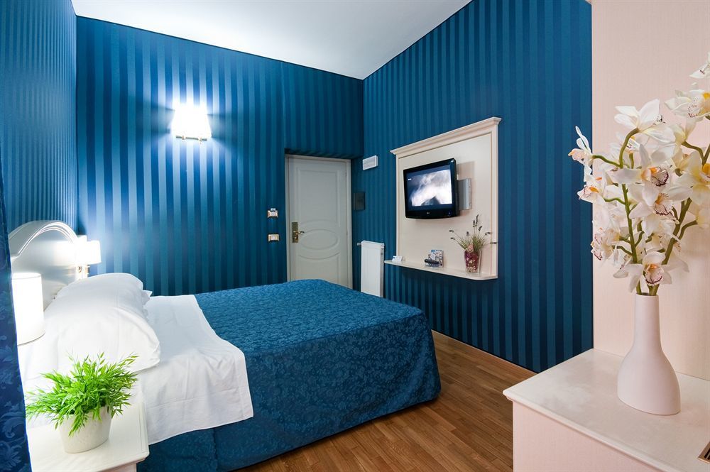 רומא Trevi 41 Hotel מראה חיצוני תמונה