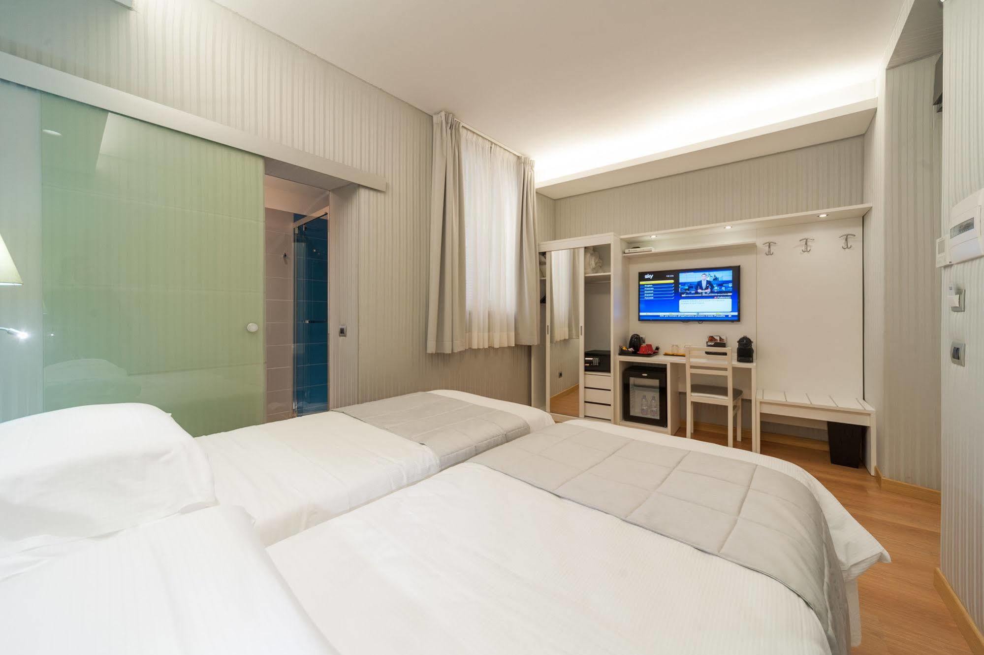 רומא Trevi 41 Hotel מראה חיצוני תמונה