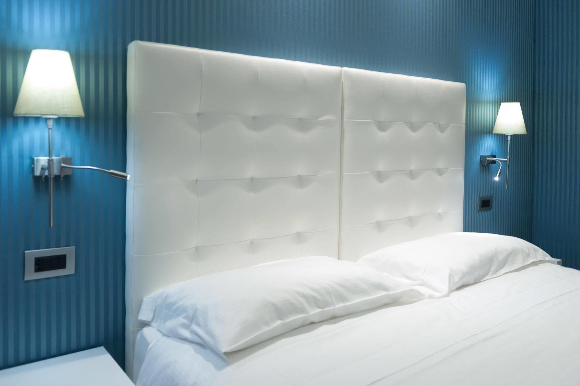 רומא Trevi 41 Hotel מראה חיצוני תמונה
