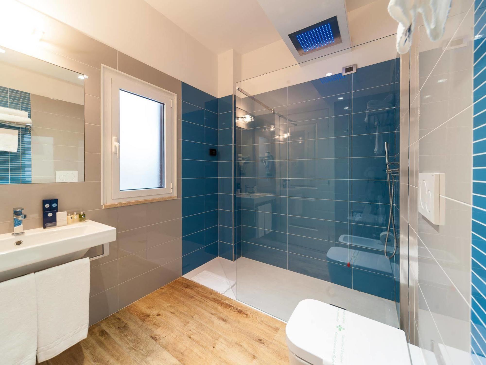 רומא Trevi 41 Hotel מראה חיצוני תמונה