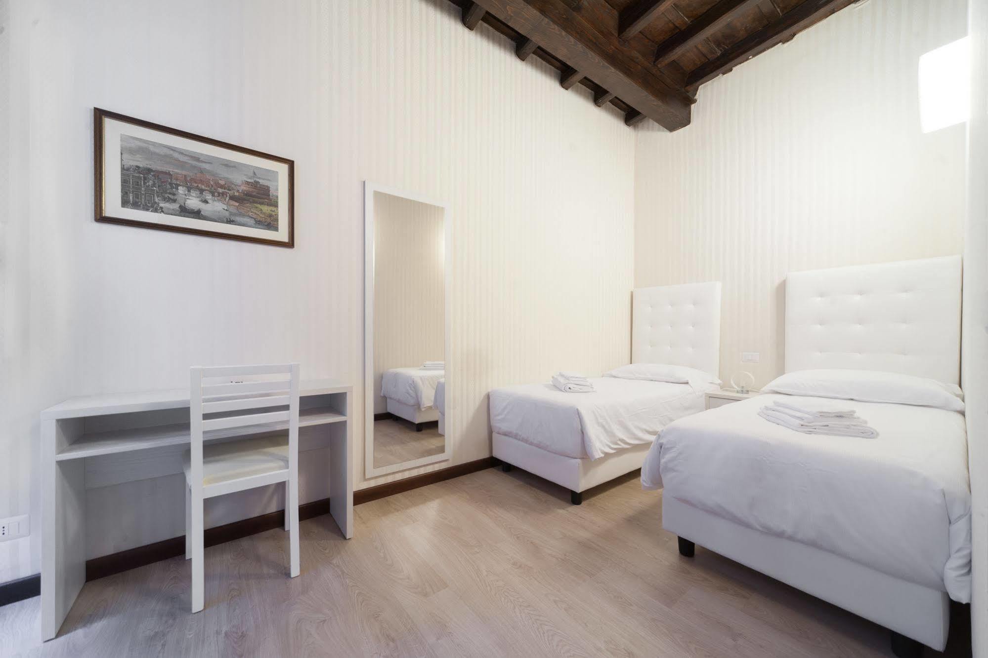 רומא Trevi 41 Hotel מראה חיצוני תמונה