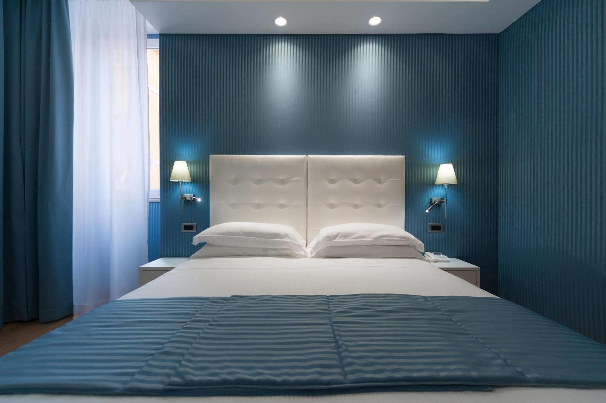 רומא Trevi 41 Hotel מראה חיצוני תמונה
