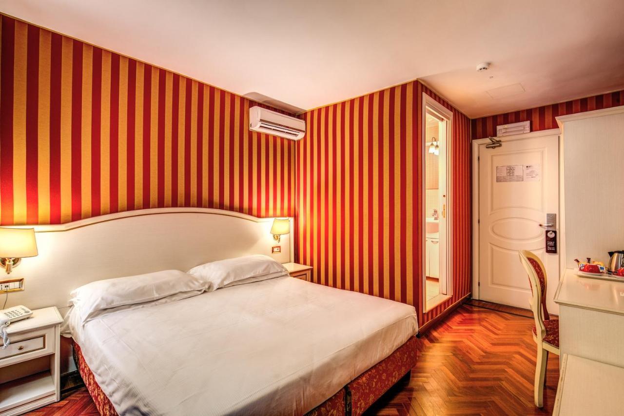 רומא Trevi 41 Hotel מראה חיצוני תמונה